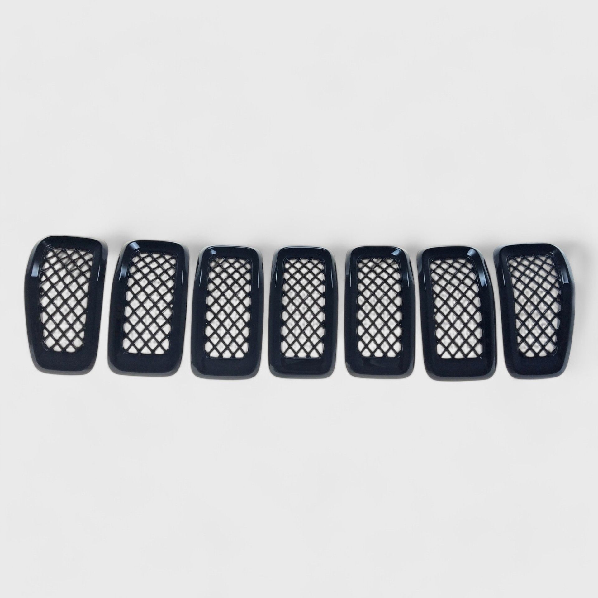14-18 Jeep Cherokee 7 Piece Gloss Black Tape-on Grille Overlay