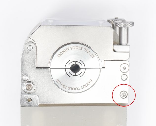 750 side plate screw small