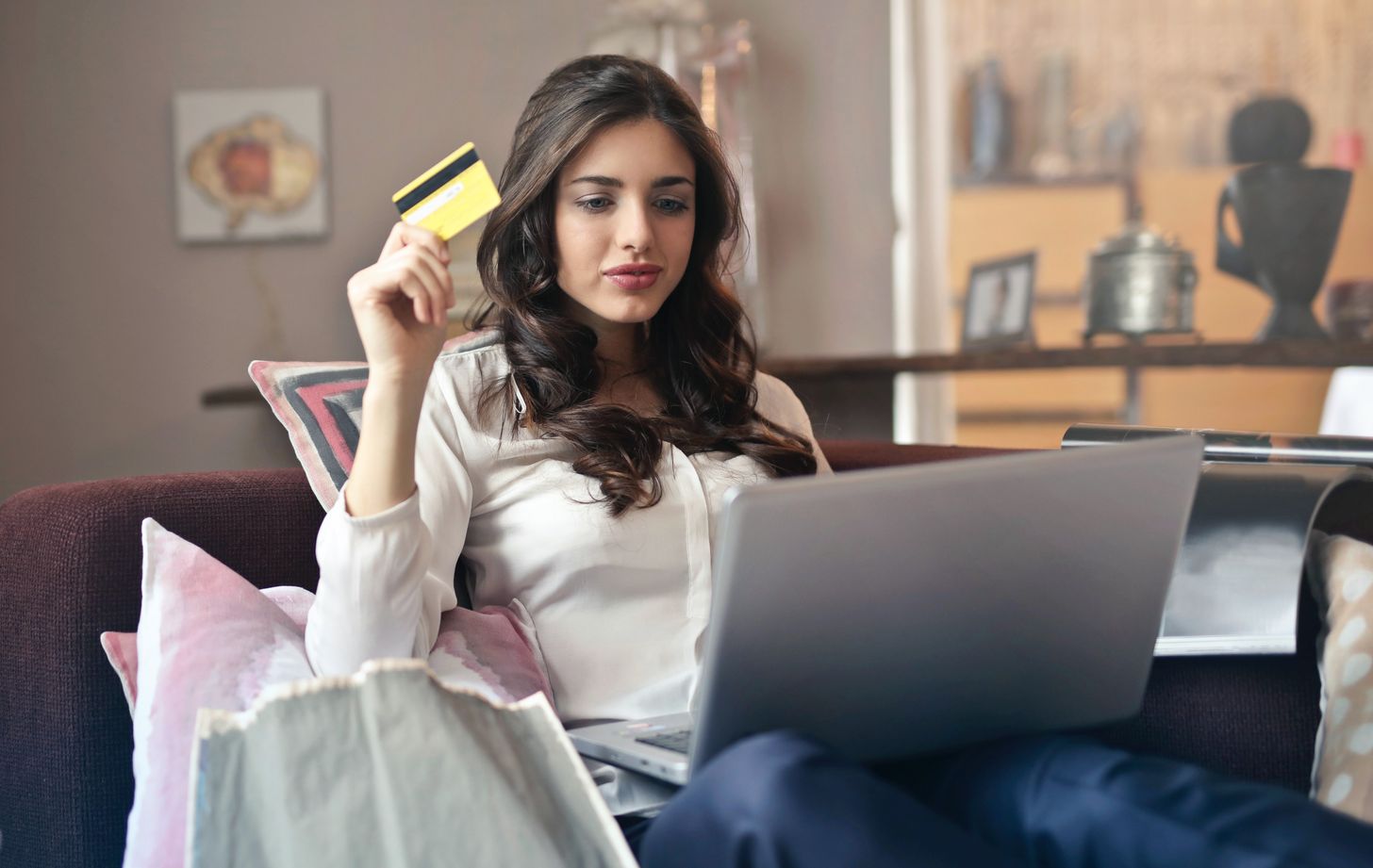 online shopping ecommerce credit card.jpg