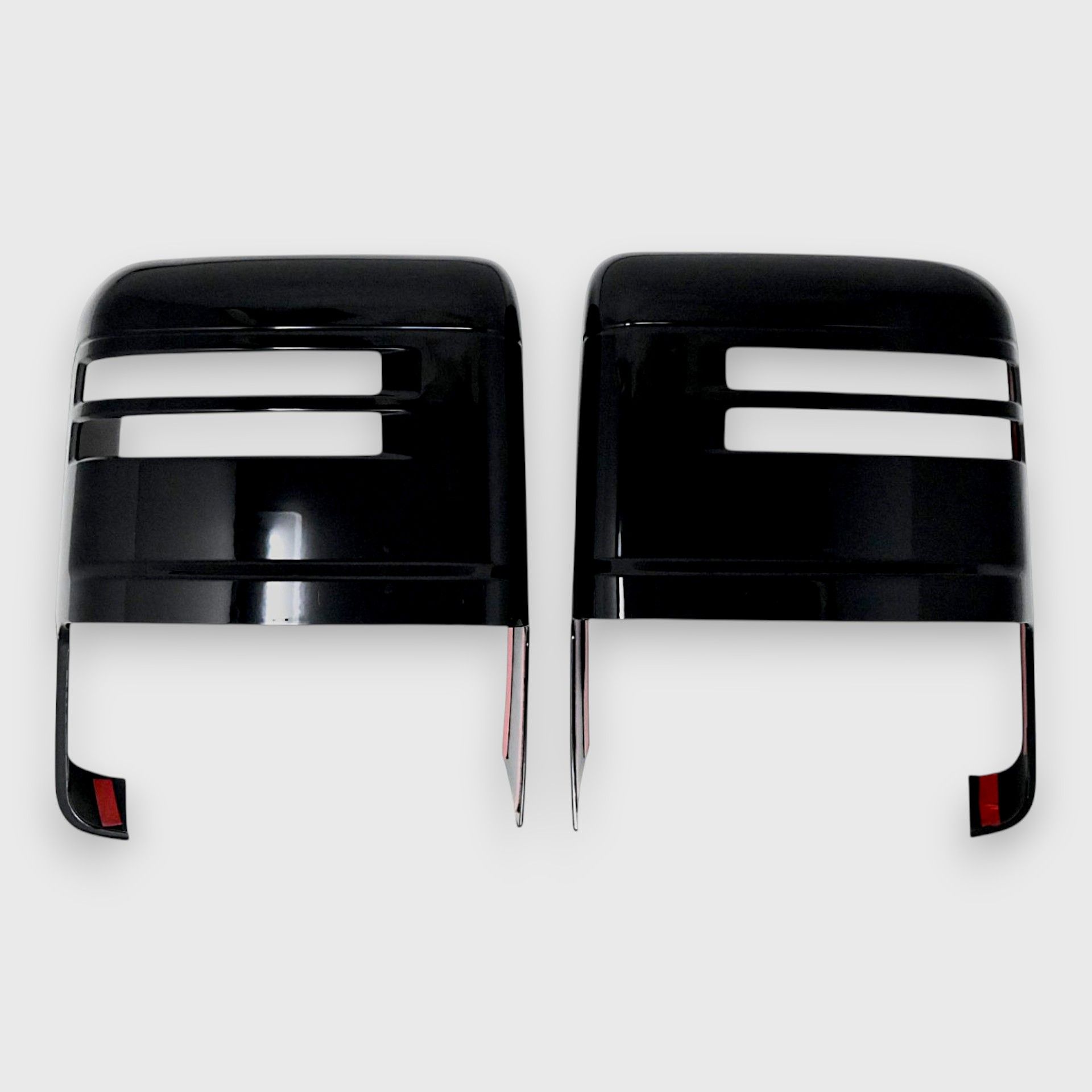 20-26 Chevrolet Silverado 2500 HD/Silverado 3500 HD, 20-26 GMC Sierra 2500 HD/Sierra 3500 HD 2 Piece (With Turn Signal) Full Gloss Black Tape-on Mirror Cover