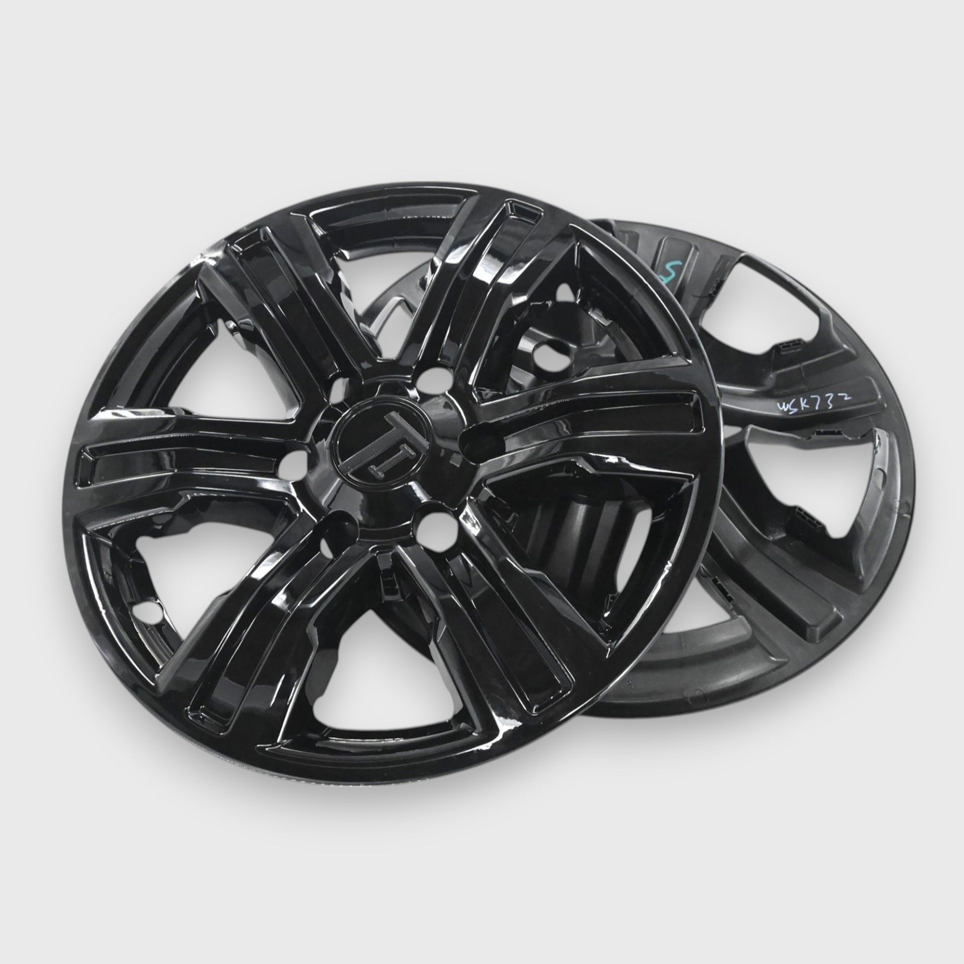 19-23 Ford Ranger 8 Piece Gloss Black Snap-on Wheel Skin Set