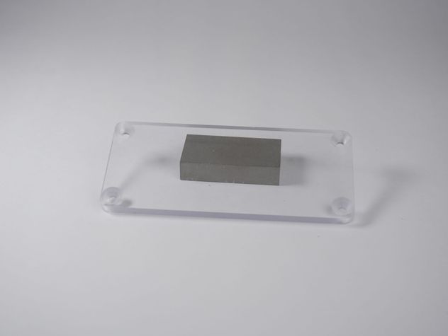 AMI 9-4500 window