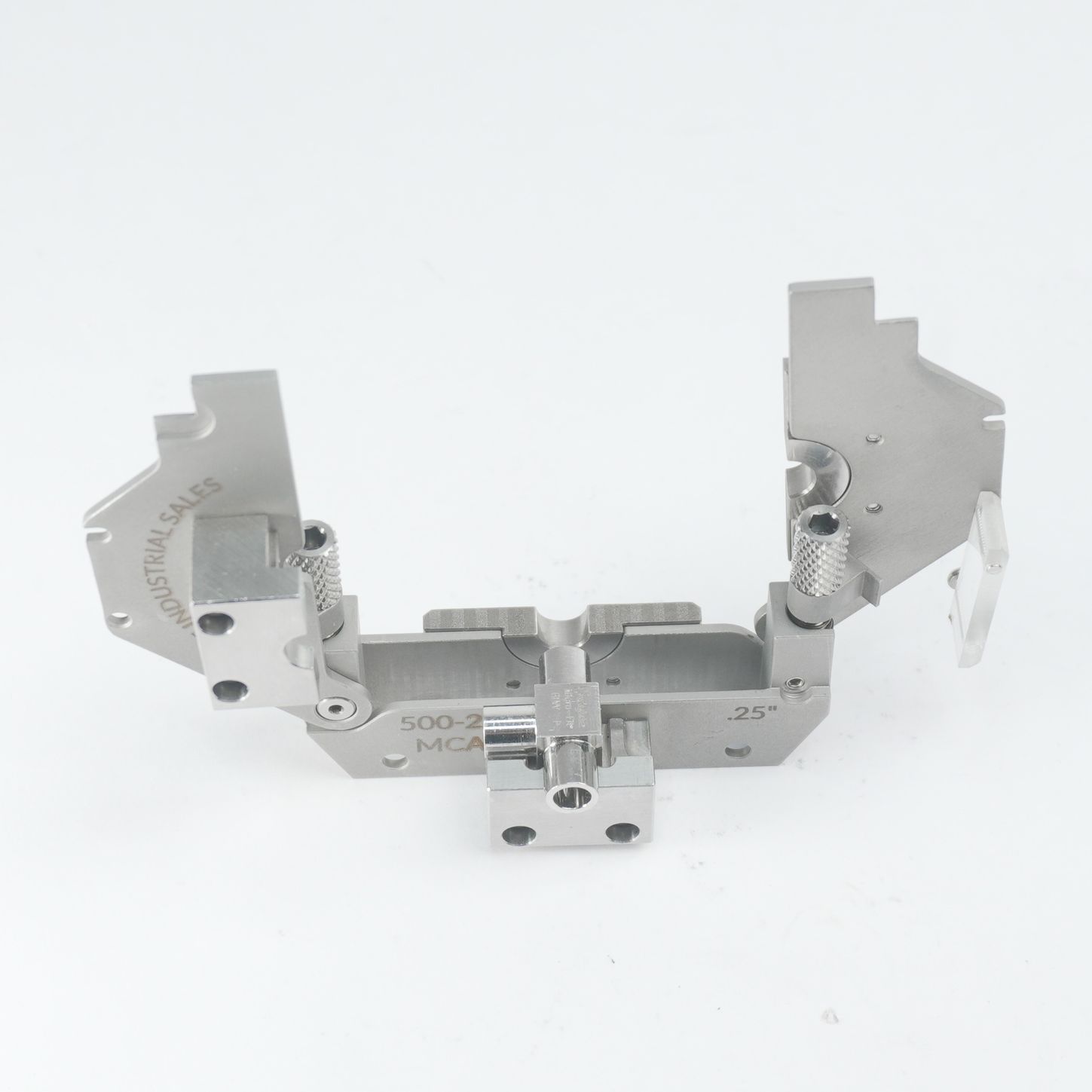 9-500 MCA cube angle fitting
