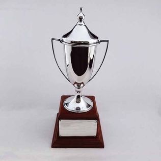 700-series-trophy-cup-wood-base